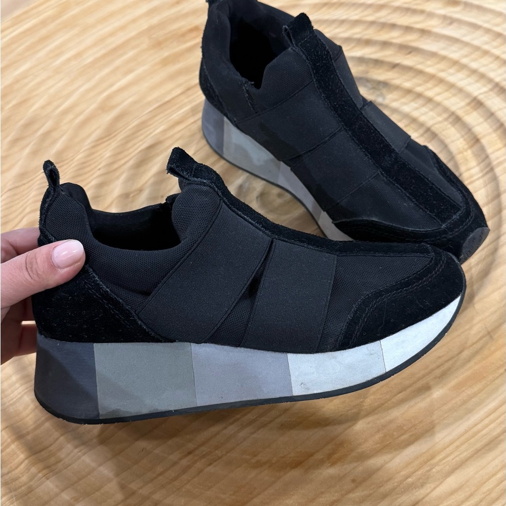 Donald J. Pliner Black and Gray Athletic Shoes